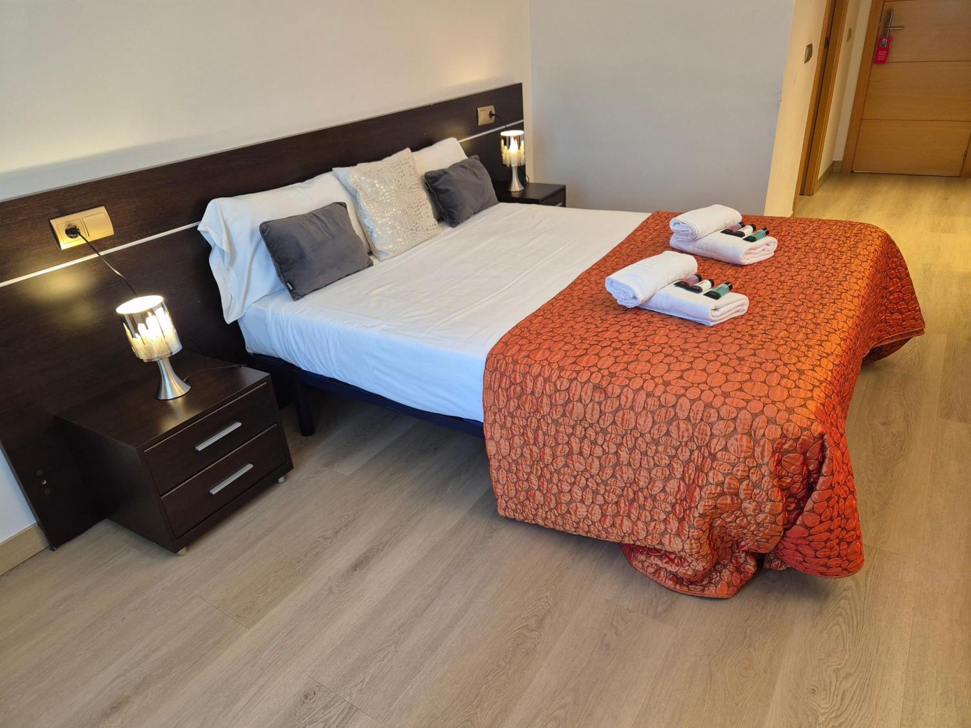 Hostal Bavieca Мединасели Экстерьер фото