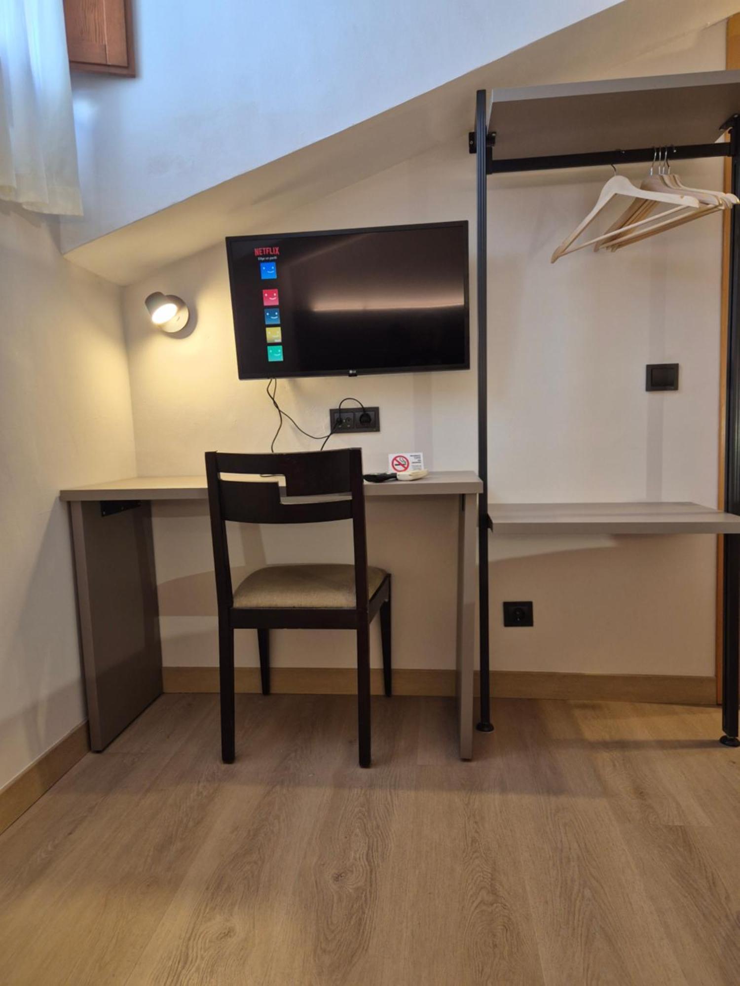 Hostal Bavieca Мединасели Экстерьер фото