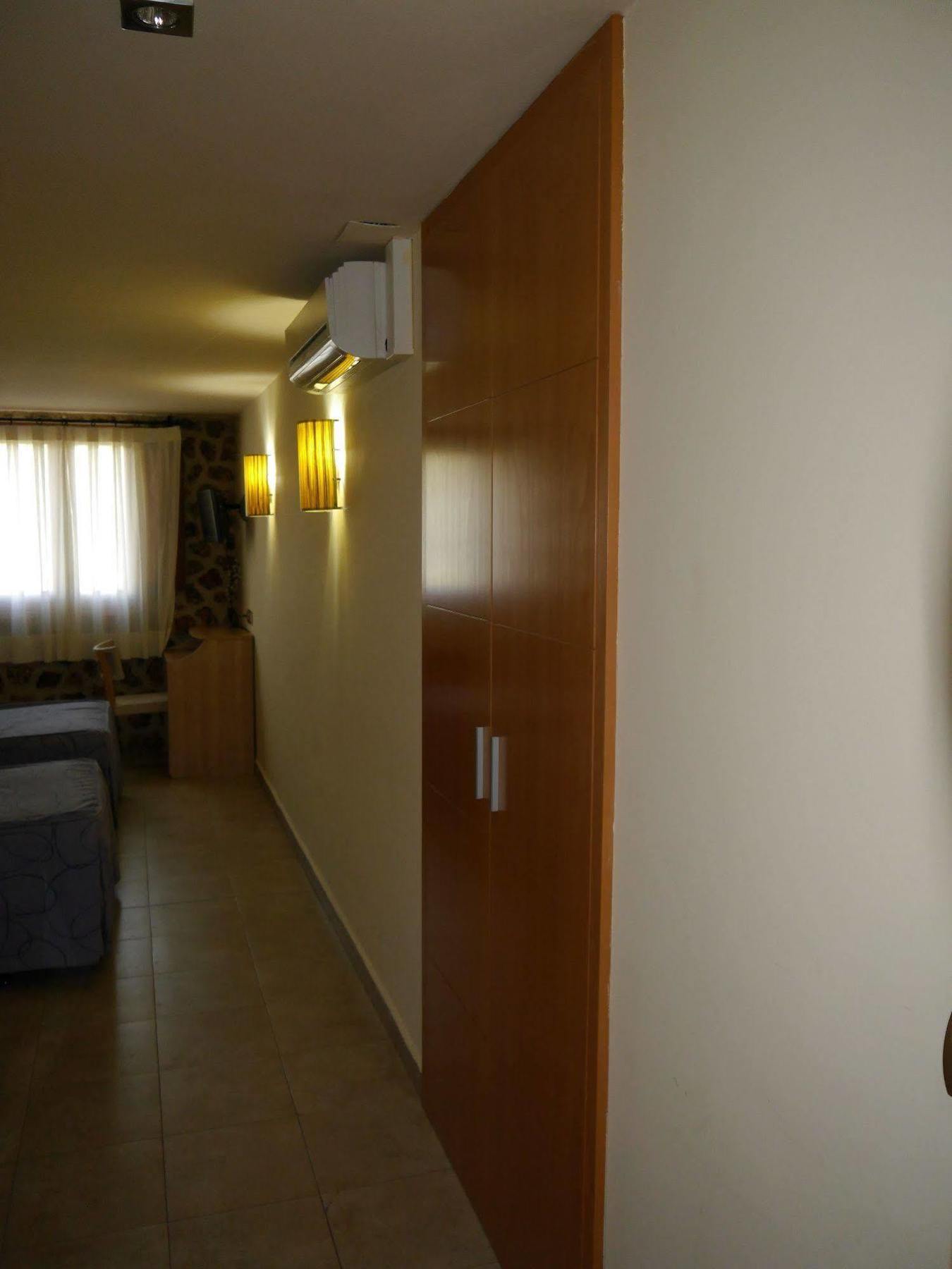 Hostal Bavieca Мединасели Экстерьер фото