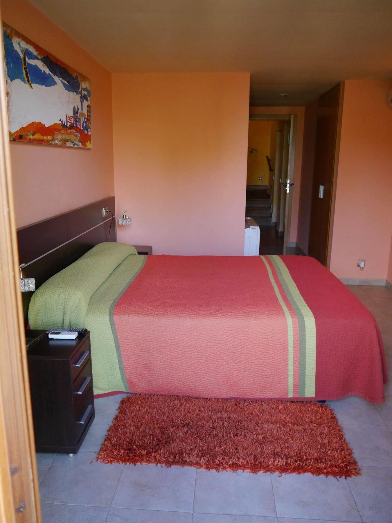 Hostal Bavieca Мединасели Экстерьер фото